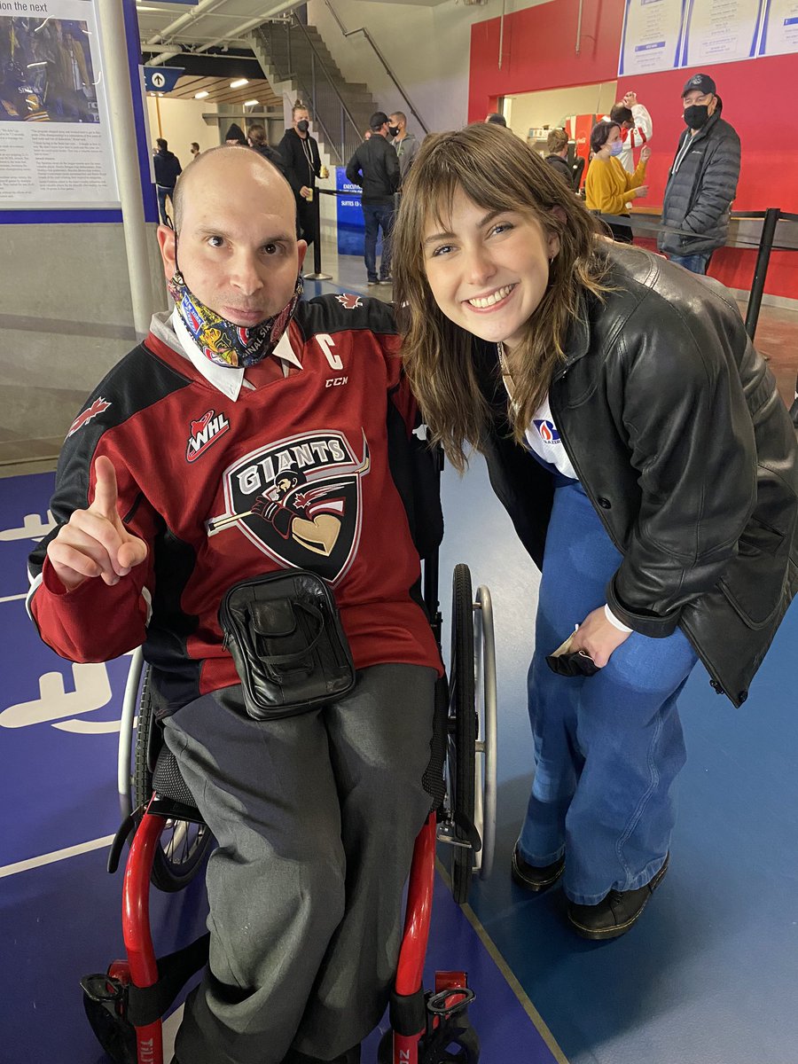 Kennyy18's tweet photo. we may be on different teams this year but we are still pals! so nice to see you, @RyanFournier19 !!! https://t.co/UVfVLDVj89
