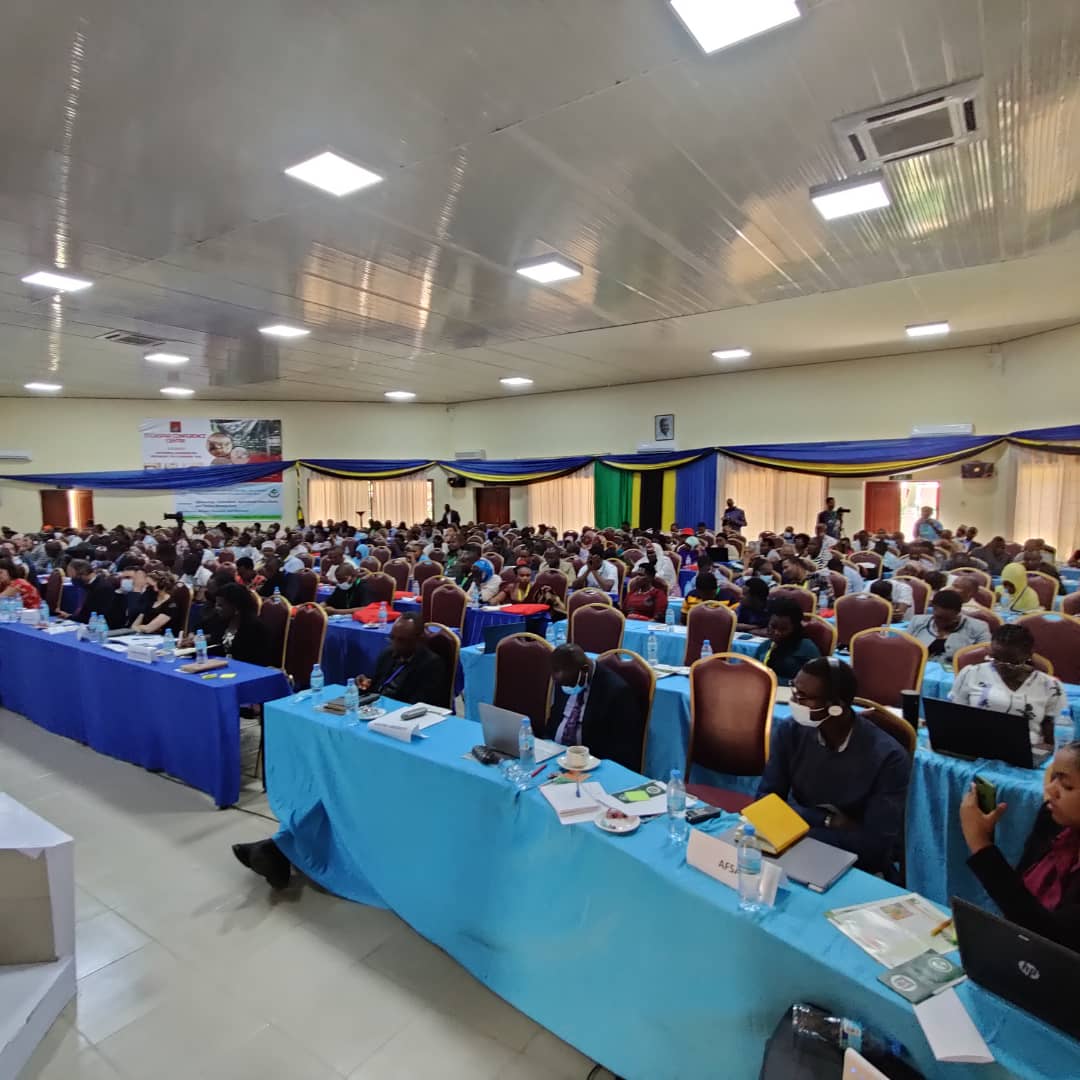 EUinTZ's tweet photo. 2nd National Ecological Organic Agriculture Conference in Dodoma: the EU 🇪🇺 reiterates its commitment w/ the agriculture sector in Tanzania &amp; Zanzibar for a better, safer &amp; sustainable production &amp; trade of food.
@tzagriculture @KilimohaiC @BelgiumTanzania @FranceTanzania #EUinTZ https://t.co/Fl9ajbKmCv