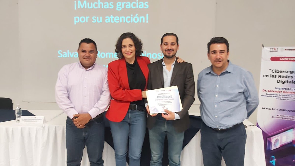 itaipbcs's tweet photo. #ITAIBCS @itaipbcs  junto a la @PGJEBCS  presentaron la Conferencia "Ciberseguridad en las Redes Sociales", impartida por @chavaromero  Comisionado del @ITEIJal  con el objetivo de actualizar al personal, a Seguridad Pública y al personal de programa de escuela segura de la SEP. https://t.co/l2qs35NHcs