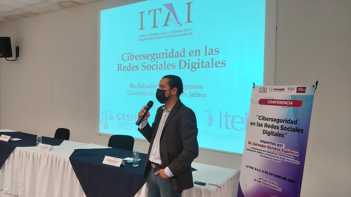 itaipbcs's tweet photo. #ITAIBCS @itaipbcs  junto a la @PGJEBCS  presentaron la Conferencia "Ciberseguridad en las Redes Sociales", impartida por @chavaromero  Comisionado del @ITEIJal  con el objetivo de actualizar al personal, a Seguridad Pública y al personal de programa de escuela segura de la SEP. https://t.co/l2qs35NHcs