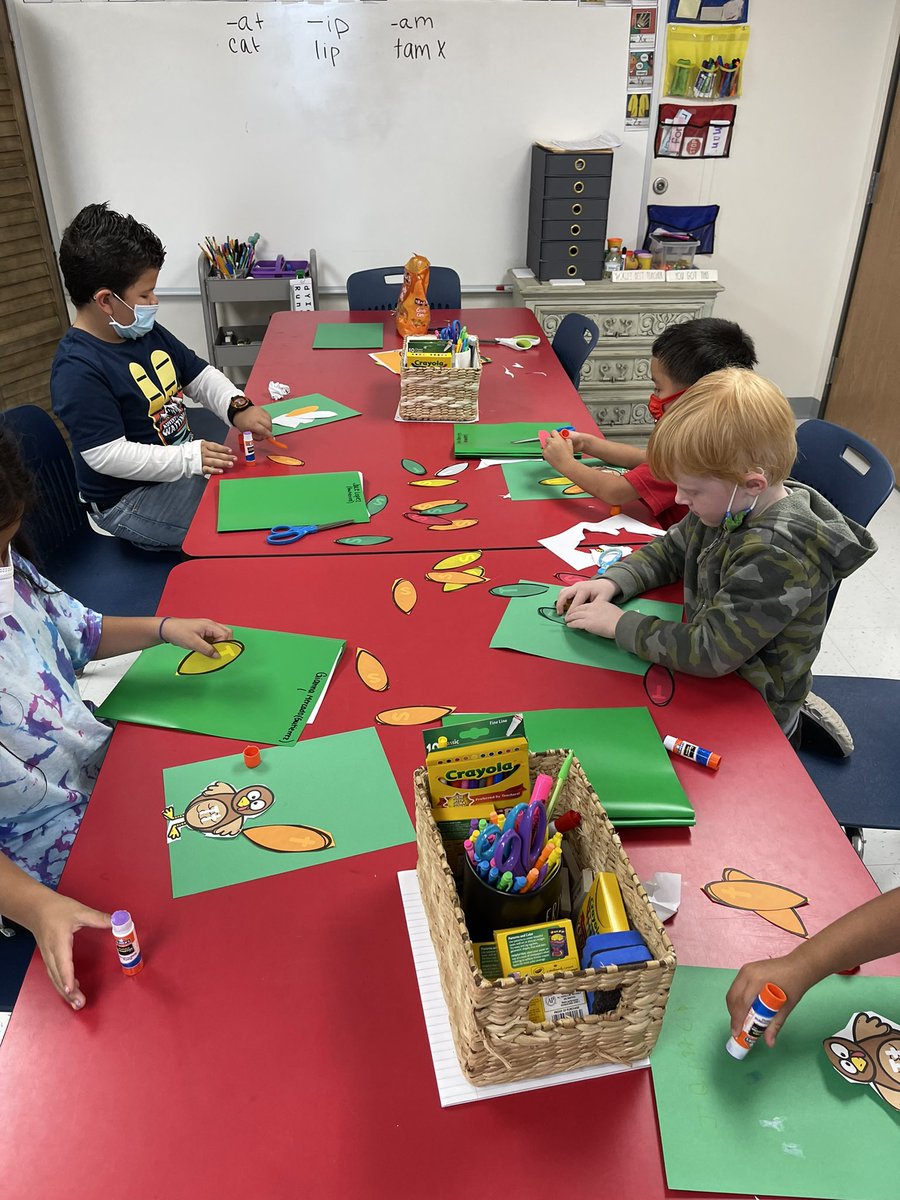 MrsJodiGilbert's tweet photo. These kinder kiddos have been working so hard on the letter T this week. I am so proud of them! https://t.co/7wSqBzGzp6