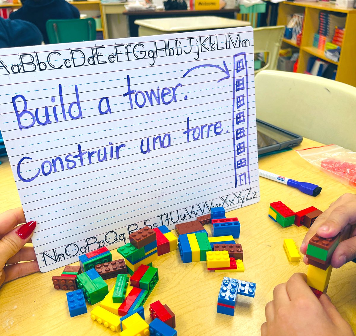 msferrinho's tweet photo. Breaks for my differentiated student have to be structured and geared to their needs. Here we’re working on English commands and motor skills. 🧩 I never thought being multi-lingual would help me as much as it has in this career. https://t.co/aqsb548HIb