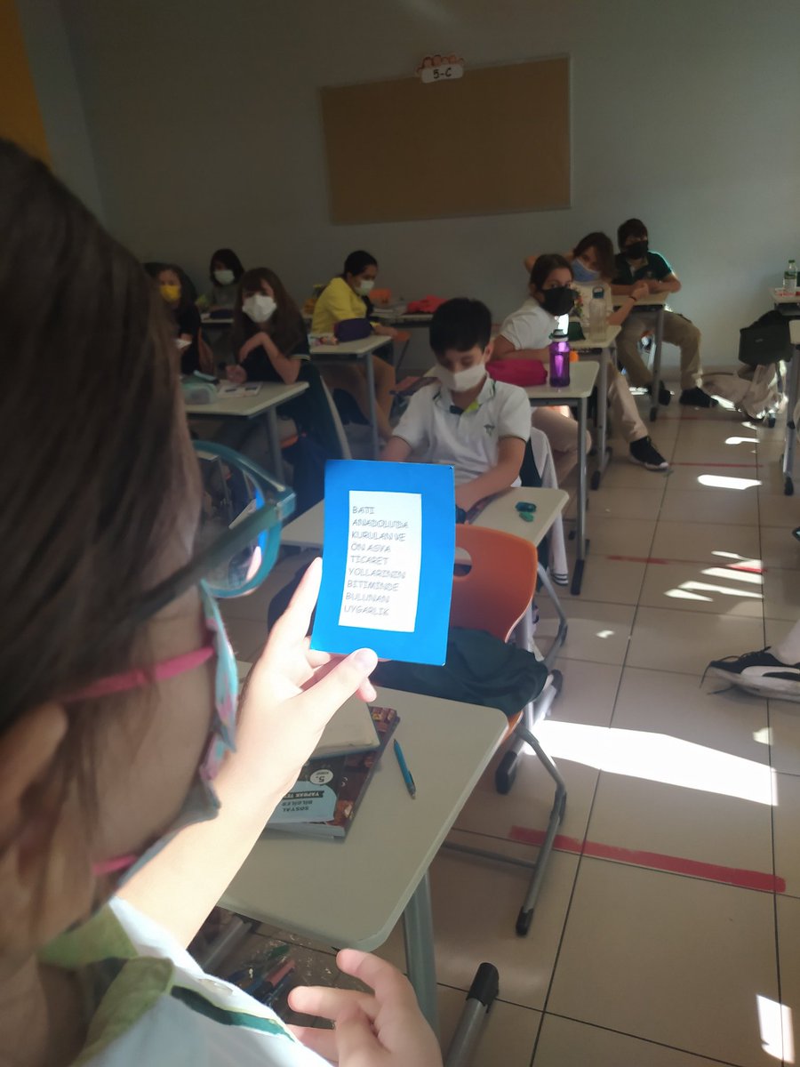 Sosyal Bilgiler dersinde 5.sınıf öğrencilerimizle Anadolu ve Mezopotamya Uygarlıkları konusunu "Kartlarda Özelliği Verilen Uygarlığı Bulma" Yarışmasıyla eğlenerek pekiştirdik 📜 <a href="/doga_tuzla/">iTÜ ETA VAKFI TUZLA DOĞA ORTAOKULU</a> <a href="/veyselgezicii/">veysel gezici</a> <a href="/OzgeHoca/">Özge Kalay Ok</a> <a href="/cigdemkarakas16/">Çiğdem Karakaş</a>