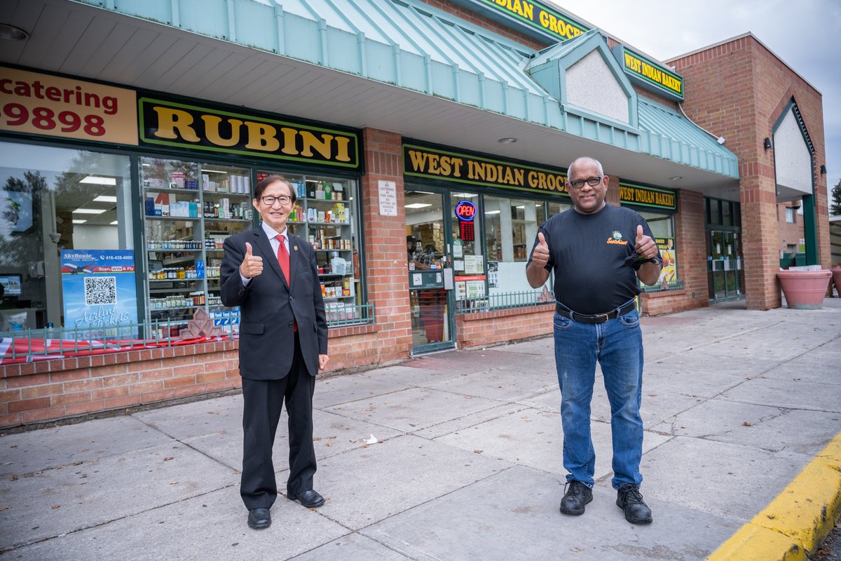 RaymondChoPC's tweet photo. Glad to stop by Rubini West Indian Groceries in #Malvern, in celebration of #CaribbeanHeritageMonth during this #SmallBusinessWeek.
#ShopLocal to show your support for Ontario's small businesses.
#LetsSupportLocal #SupportLocalON https://t.co/Afls2hXLxT