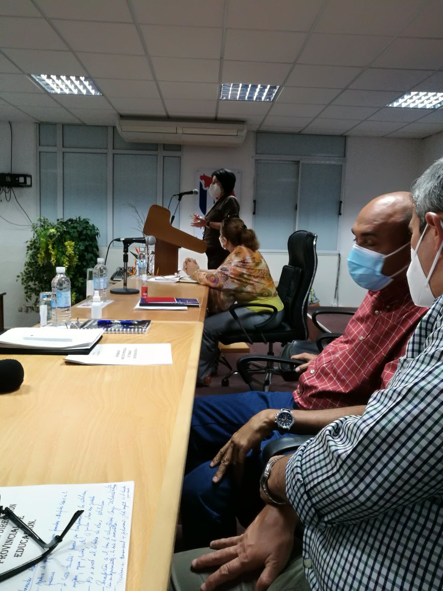 Los trabajadores del sector de la Educación se destacaron en la labor de enfrentamiento a la COVID-19, en centros de aislamientos, vacunatorios y otras tareas a las que fueron convocados y se prepararon para volver a las aulas. #ALaEscuelaPonleCorazón #DeRegresoALasAulas