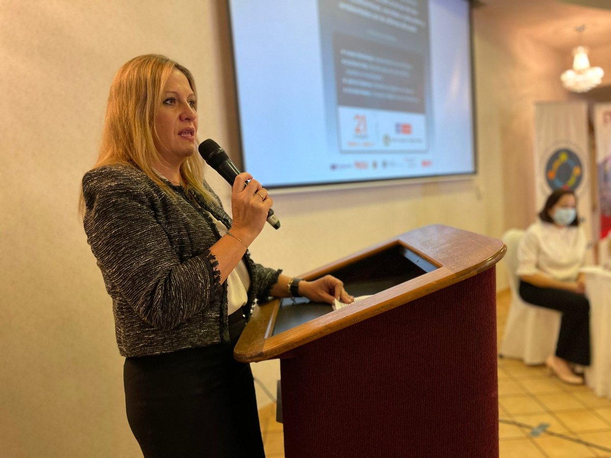 OACNUDHHN's tweet photo. #OACNUDH participó ayer en el foro “Situación de los DESCA en Honduras, avances y retrocesos a la luz de las políticas económicas, sociales, culturales y ambientales, por @PIRegional @CoalicionLa Asoc. de Jueces por la Democracia y el Centro de Derechos Civiles y Políticos. https://t.co/4LNwNHaGaS