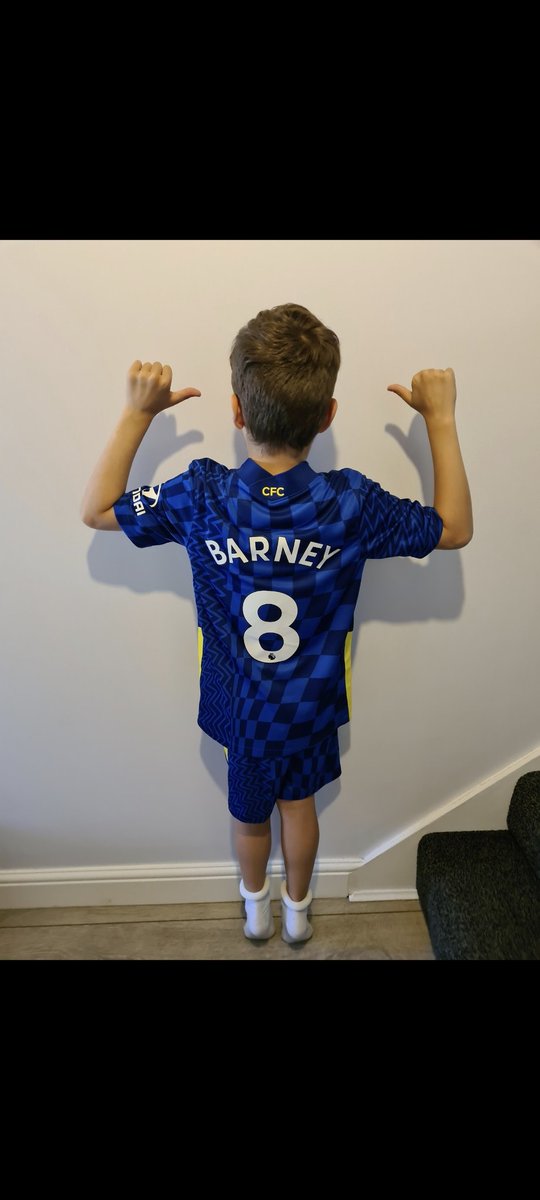 DanStaunton's tweet photo. I'd take my 8 year old to the game. We're going to Chelsea v Norwich tomorrow for his first ever game and he's so excited!
@ThreeUK
#ChelThree https://t.co/AviP0mC7W3