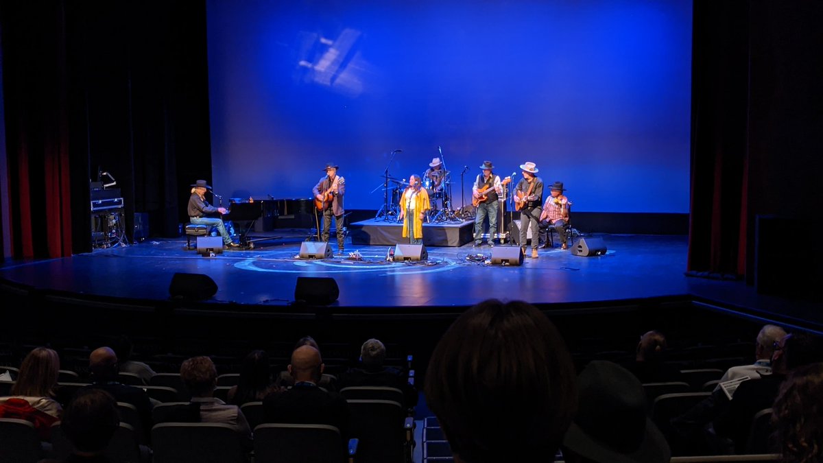 shelltheatre's tweet photo. Welcome @ArtsTouring & attendees from across Alberta as #ABSHOWCASE begins @shelltheatre in @CityFortSask ! https://t.co/LQ55cQuHrE