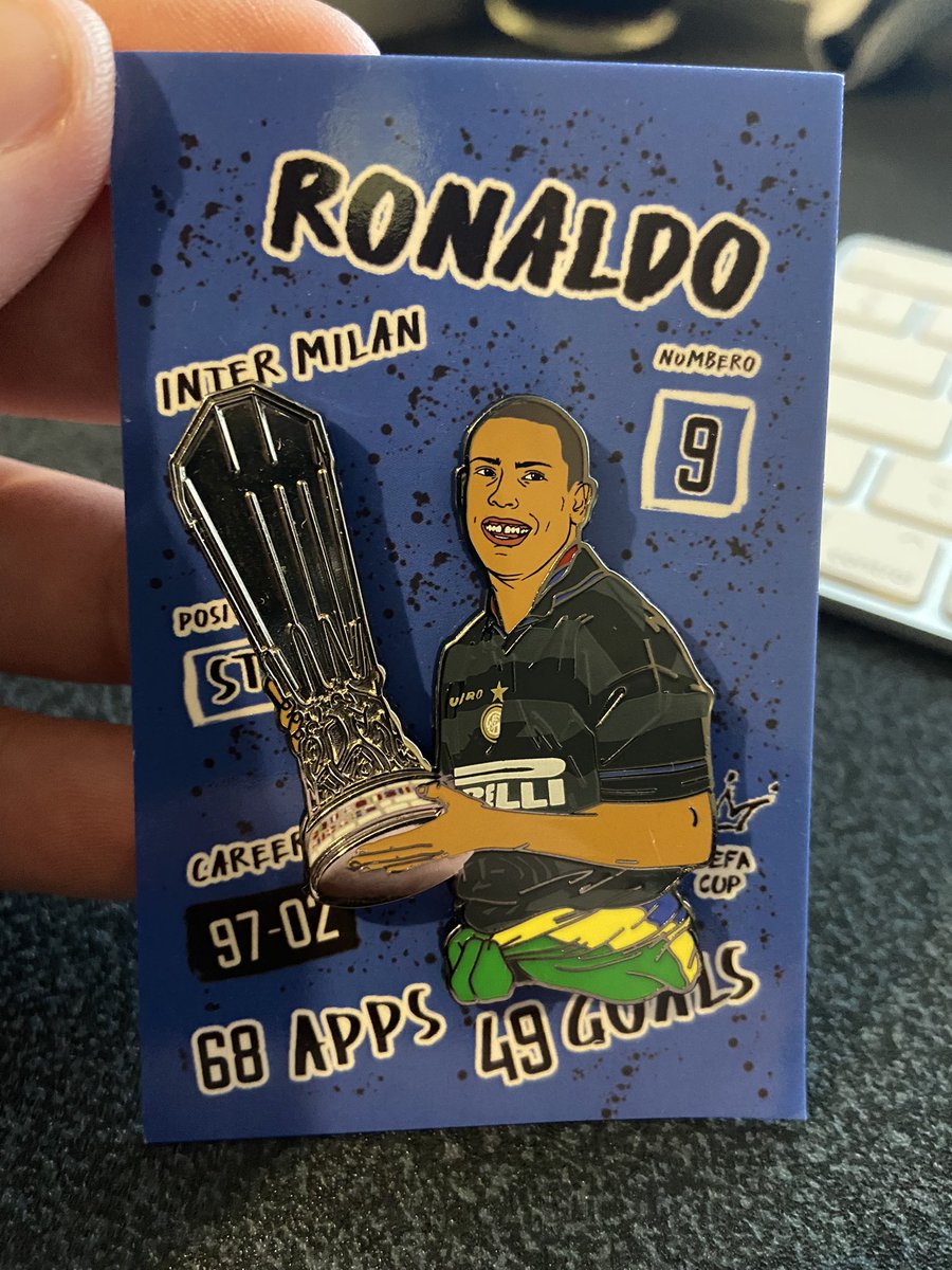 🇧🇷🐐

ON SALE THURSDAY AT 6pm! 

R9BADGES.BIGCARTEL.COM

#R9 #INTER