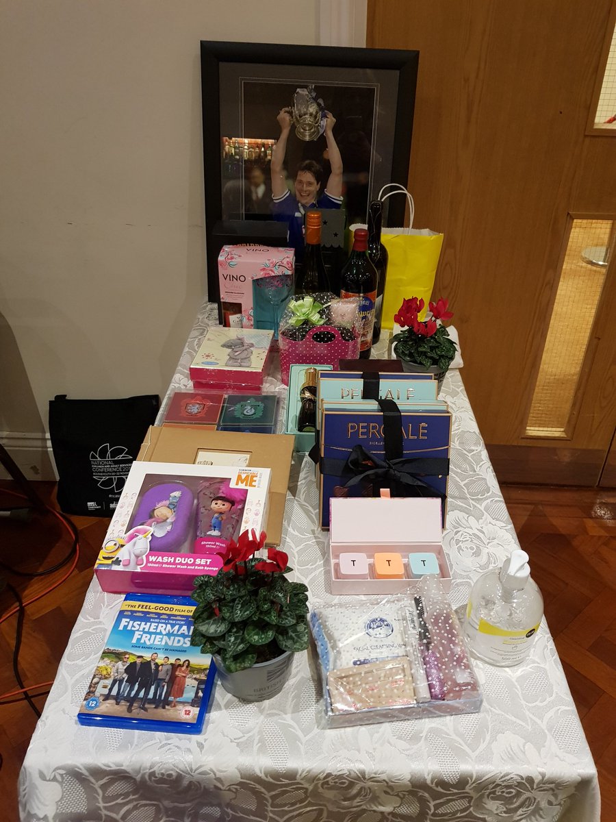 CllrDTaylor's tweet photo. Great to be back hosting our Bradgate Conservatives quiz night. The hog roast was delicious and the chatting is great to hear after so long of being locked down 📝 https://t.co/OnY9S4Kc88