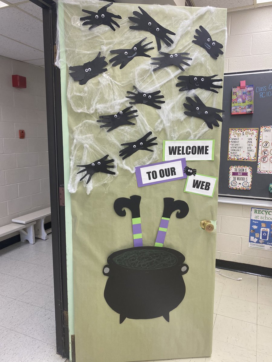msshaddick1's tweet photo. Halloween Activities have begun! @blackvillescho1 @BvilleTalon https://t.co/cFRhvqHZpr