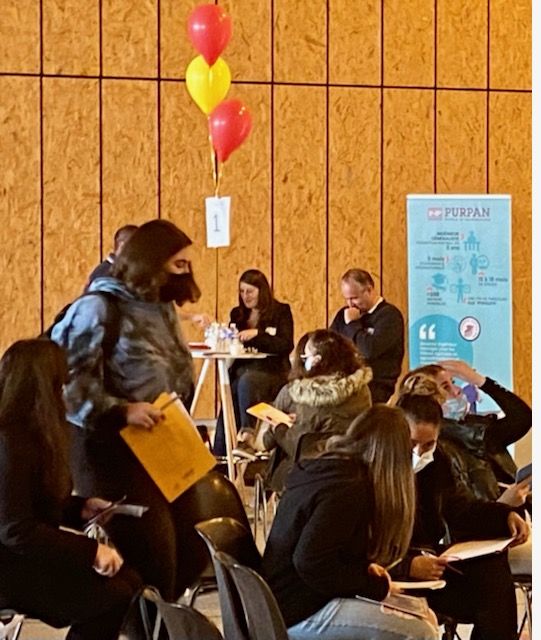 PatrickThomazo's tweet photo. @ClaudeAgoutborde, Manager de Service chez #Veolia était présent aujourd'hui au Forum des métiers au lycée Pierre d'Aragon à #Muret.
Donner envie aux jeunes de travailler demain dans les métiers de l'environnement et d'être des acteurs de la #transformationécologique https://t.co/Tp8jA2Metm