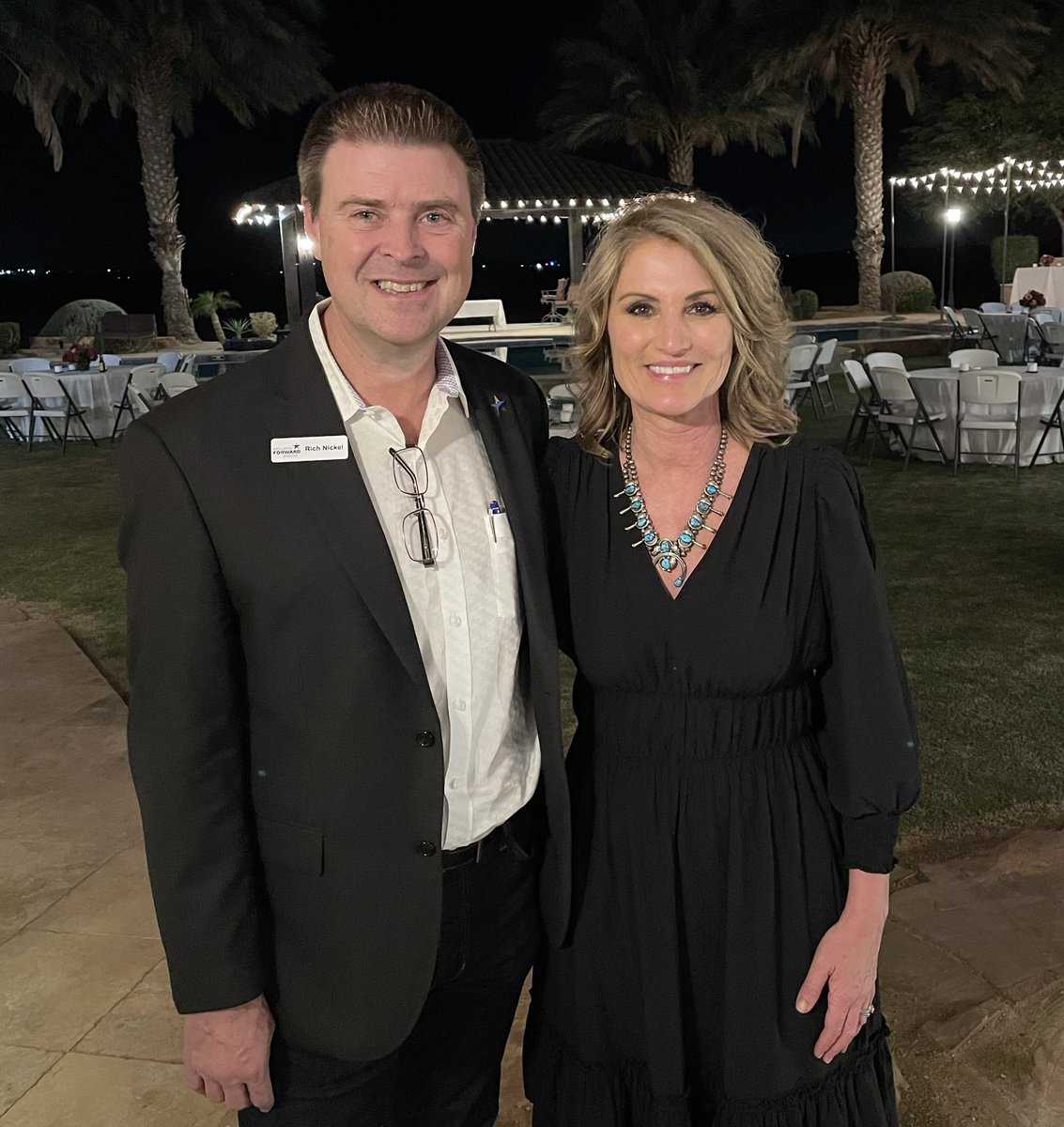 Rich_Nickel's tweet image. I want to thank @mellonshelley &amp;amp; @AWCPREZ for hosting us last night at the Mellon’s beautiful farm home in #Yuma. Almost 70 Yumans came out to hear about @EdForwardAZ &amp;amp; the great education partnerships happening in Yuma County in pursuit of our @Achieve60AZ goal! #Go60AZ