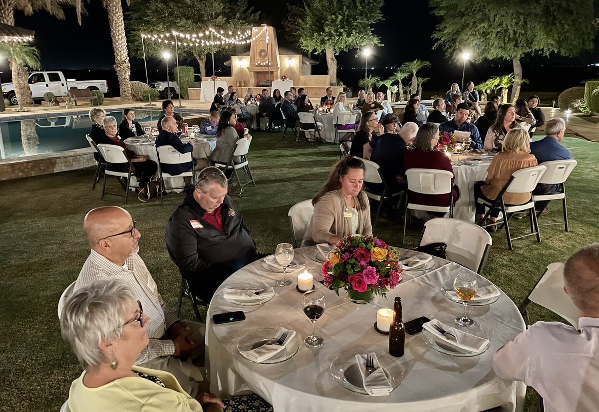 Rich_Nickel's tweet image. I want to thank @mellonshelley &amp;amp; @AWCPREZ for hosting us last night at the Mellon’s beautiful farm home in #Yuma. Almost 70 Yumans came out to hear about @EdForwardAZ &amp;amp; the great education partnerships happening in Yuma County in pursuit of our @Achieve60AZ goal! #Go60AZ