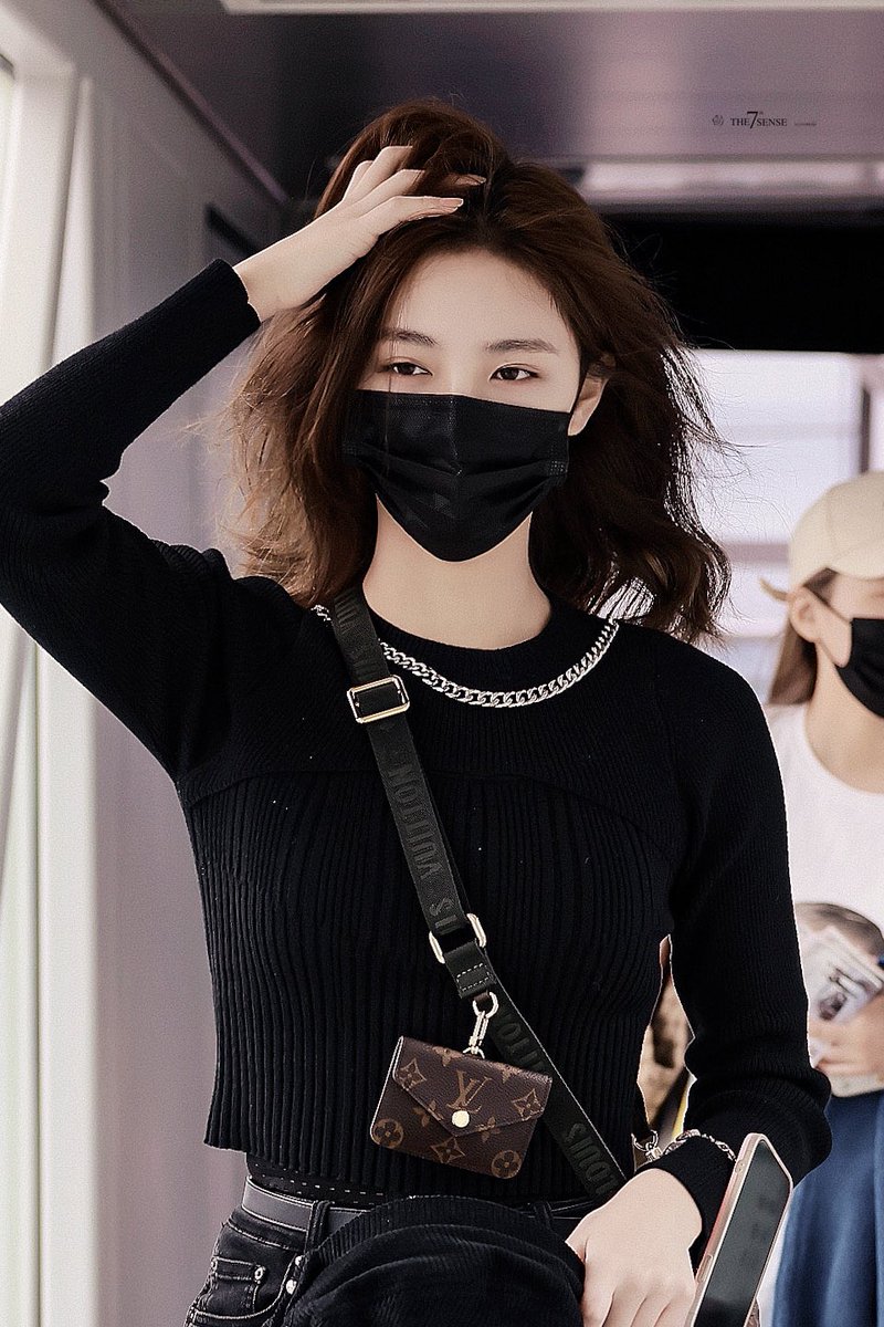 kistation777's tweet photo. 211022 Kiki @ Guangzhou ✈️ Shanghai

💕💕

#XuJiaQi #KikiXu https://t.co/InkdsRQBIu