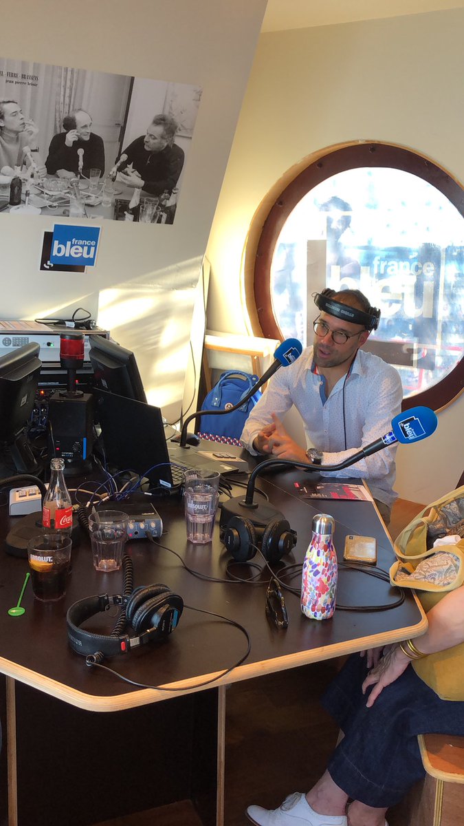 iciherault's tweet photo. France Bleu Hérault en direct du Roquerols pour le 100Brassens toute la journée #brassens100ans #CentenaireBrassens #roquerols https://t.co/KqRAUmU9Ff