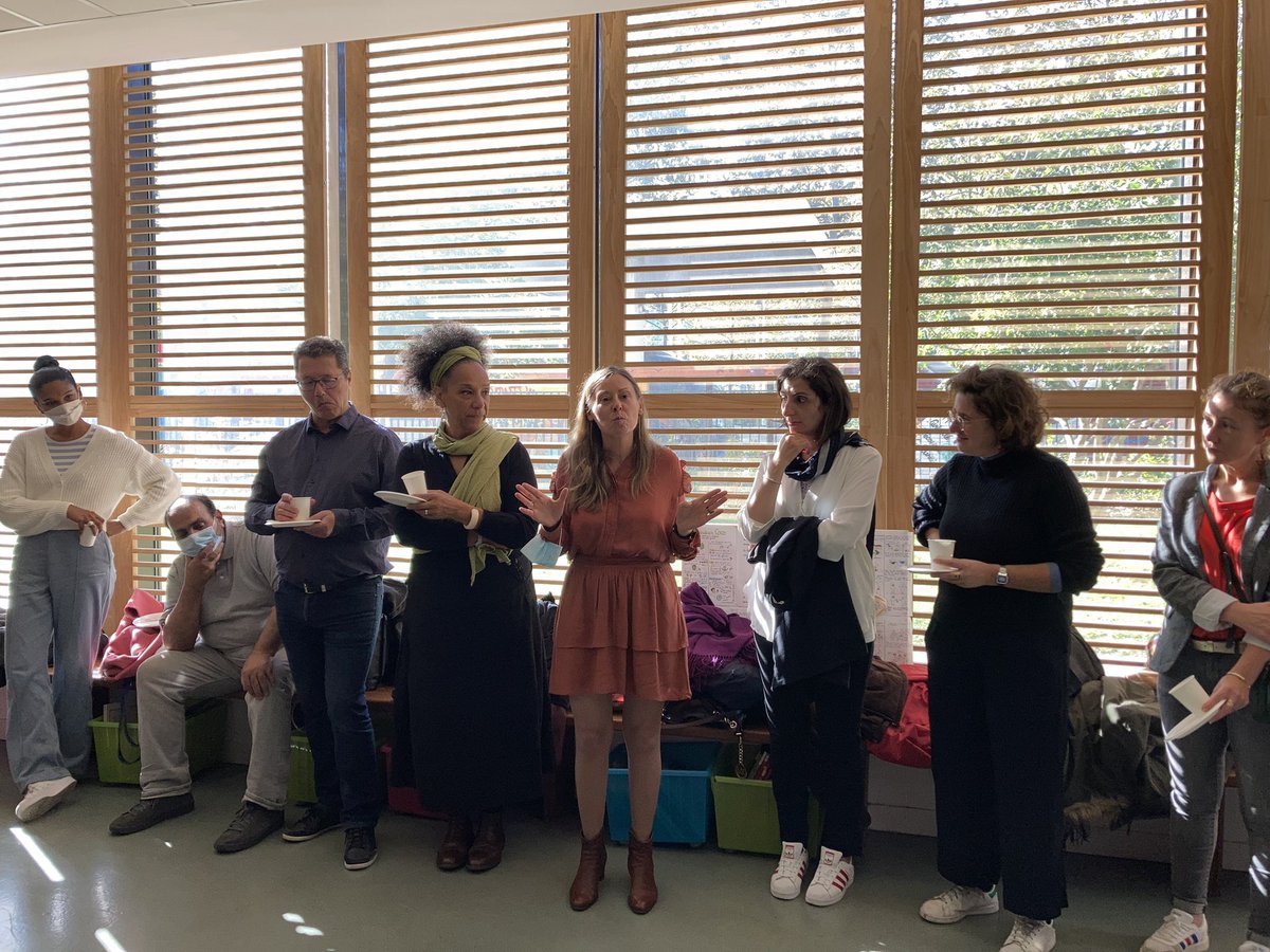DallotJ's tweet photo. Pot de départ du #claje Annie Fratellini de Josefa Paredes après un bel investissement #Paris12 https://t.co/n6Ri3IJnu9
