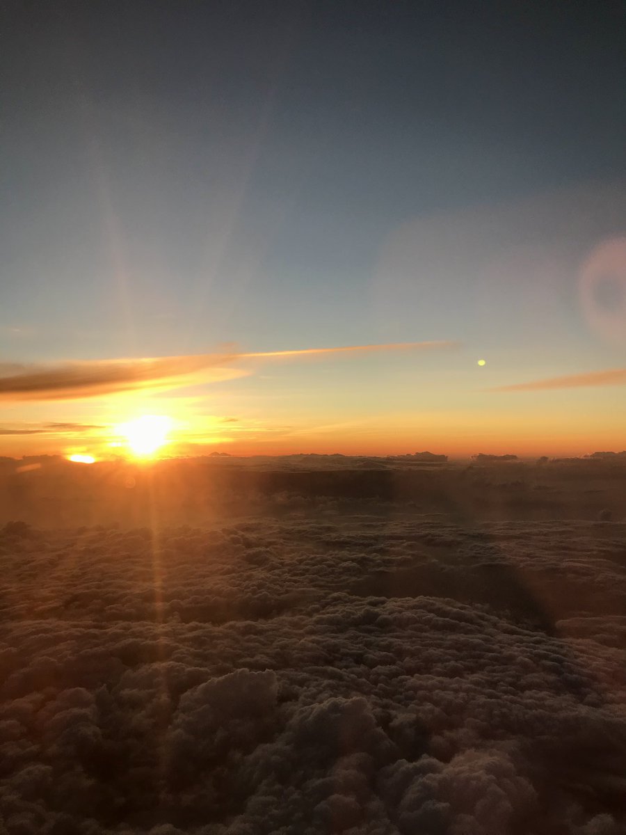 iree_02's tweet photo. el cielo es mágico ✨ https://t.co/daVCMHHaiE