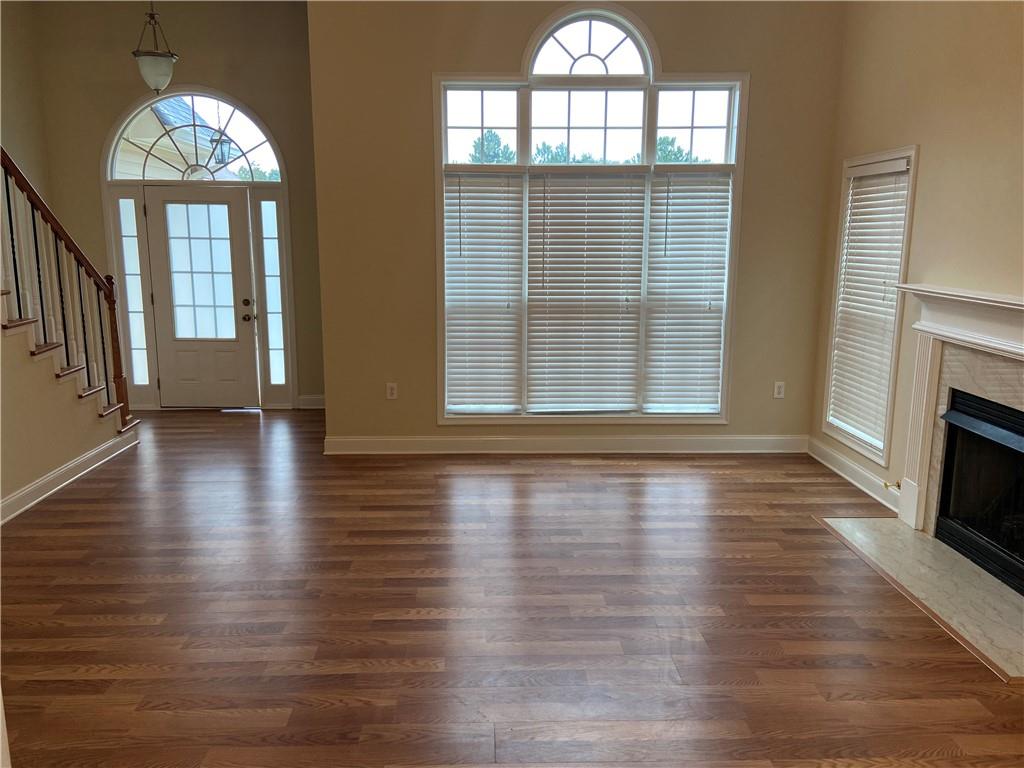 AtlRealtyDotCom's tweet photo. 🏡 Schedule your movers! This four-bedroom, freshly painted, and move-in-ready house won’t be on the market for long.  🏡 PriceAndLocation: https://t.co/nMdhPsyXib  #ATLrealty #Atlanta #AtlantaHomes #ATLhomes #AtlantaRealEstate https://t.co/w8io6OVBHl