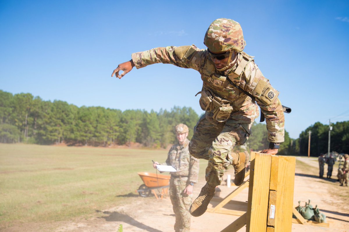 AA9 Sends tweet media