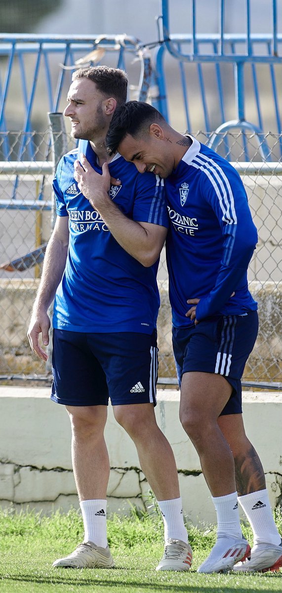 Qué alegría verte de nuevo sobre el césped. Se te ha echado de menos.
Eres un ejemplo de lucha y superación. 
<a href="/danielasure/">Daniel Lasure</a> 🦁💙🤍