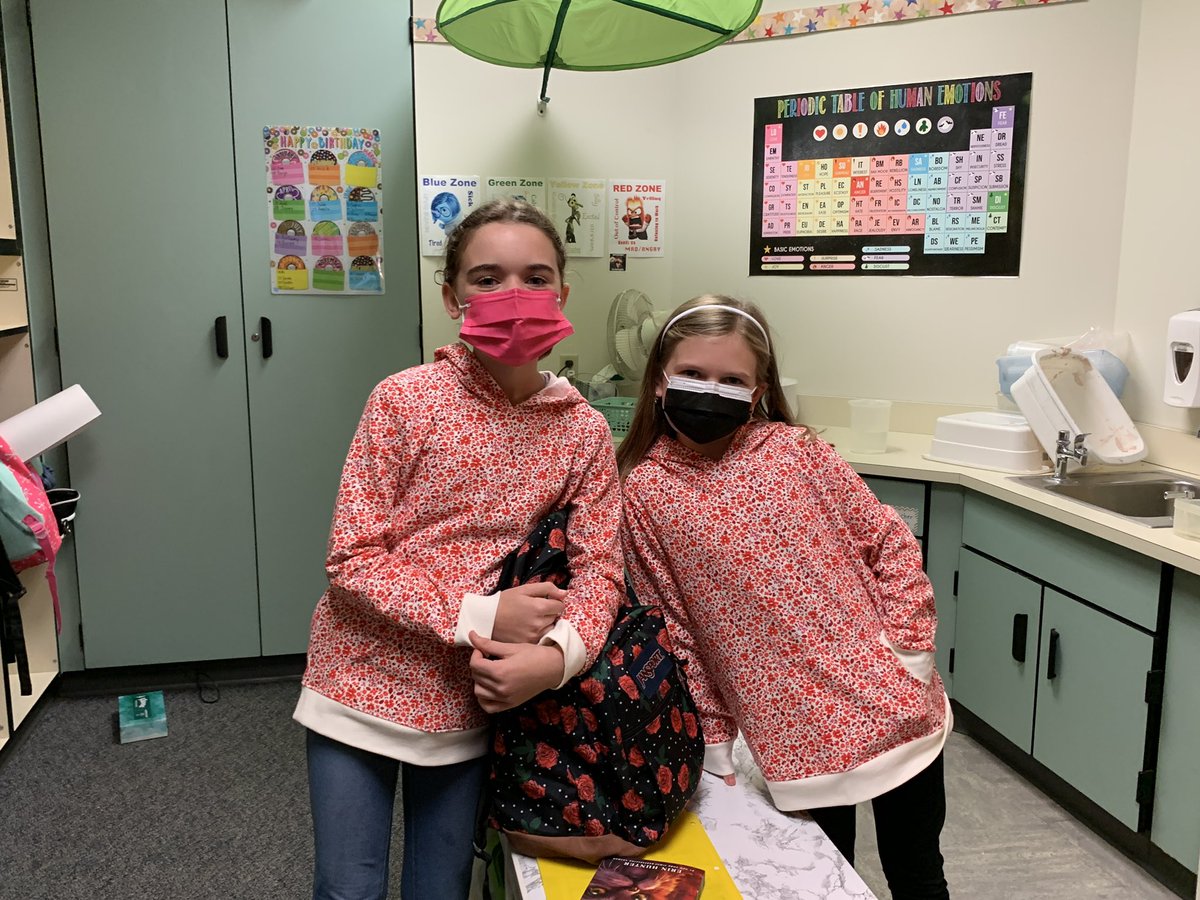 Waso4SCE's tweet photo. Twinning! https://t.co/rgzrTwicuO