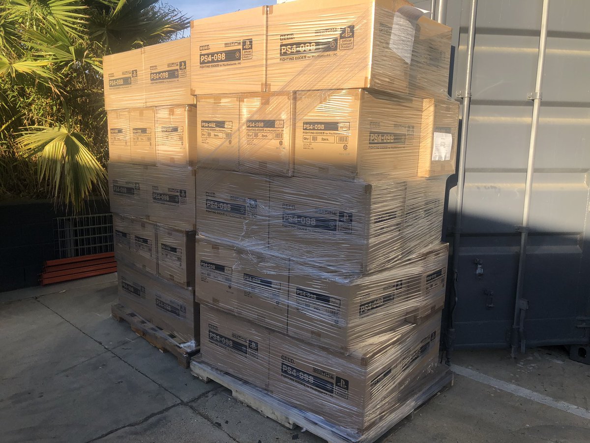 ArcadeShock's tweet photo. FRESH FRIDAY RESTOCK
Hori Fighting Edge
https://t.co/SWnRw3rGsA
Works for the PS4/5 and PC
#hori #fightingedge #arcadestick https://t.co/f3h2aytaCx