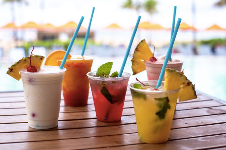 BOceanResort's tweet photo. B Refreshed! We promise these taste just as good as they look... Cheers to the weekend!

#visitlauderdale #lovesoflo #floridavacation #travel #instatravel #travelbuddies #fortlauderdale #soflo #thepalmbeaches #getaway #vacation #staycation #poolside #weekendgetaway #coconutwater https://t.co/GD42rJOIwF