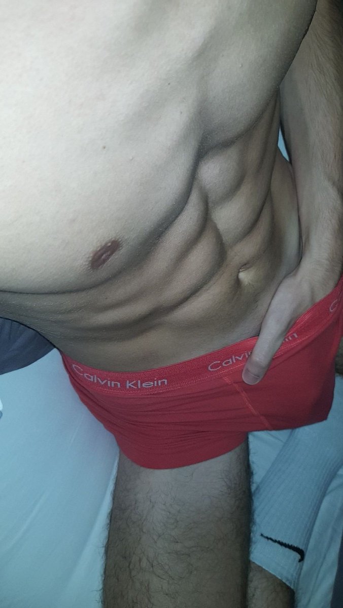 HugoTwink_'s tweet photo. Rt si tu veux mettre ta main 😌 https://t.co/OqHIf9WT7S