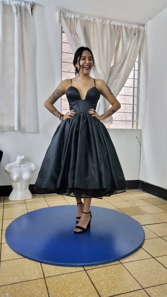 Maxastorgadesi1's tweet photo. Max Astorga Black Dress #hautecouture
#Guadalajara
#Jalisco
#fashiondesigners
#graduacion
#diseñadores
#MaxAstorga https://t.co/Sel7d1xnXP