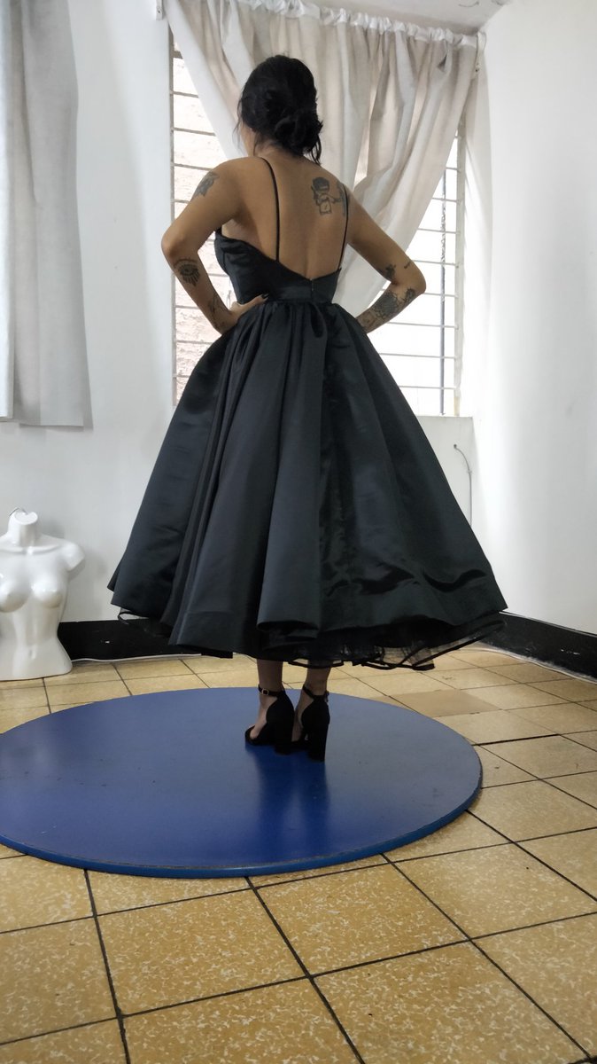 Maxastorgadesi1's tweet photo. Max Astorga Black Dress #hautecouture
#Guadalajara
#Jalisco
#fashiondesigners
#graduacion
#diseñadores
#MaxAstorga https://t.co/Sel7d1xnXP