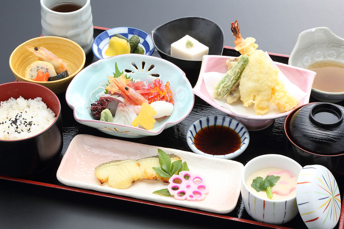 【募集】和歌山・かつらぎ町　調理補助業務　パート
○日帰り温泉施設「かつらぎ温泉 八風の湯」のレストランでの調理補助業務を担当していただきます。
＊調理の補助、料理の仕込み、食器洗いなど。
tugumi-wwd.com/portfolio/waka…

#和歌山 #かつらぎ町 #調理補助 #パート  #求人情報