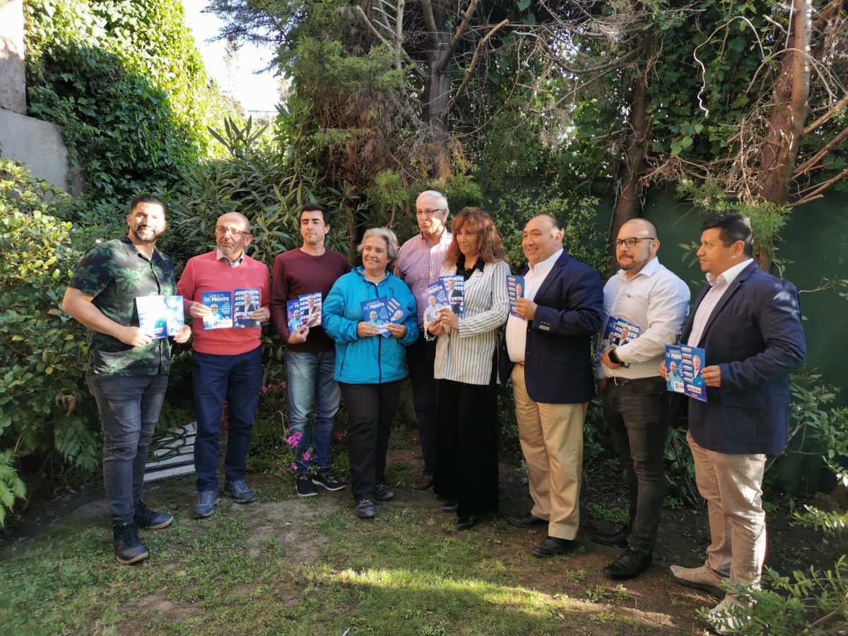 QuinelemRoberto's tweet photo. Ayer en la tarde , estuvimos en una reunión muy amena , junto a amigos, candidatos y diputados representantes de nuestro partido.
#AtreveteconKast
#Yomeatrevo
#AtreveteconRobertoQuiñelem
@makaweber
@emanuelfernandezcore
@DipCristobal
Distrito 21
Vota: BD 210 https://t.co/5oQ4AoEYp6