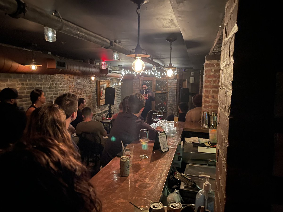 Alexgrubard's tweet photo. #PetShopJC was outstanding last night. The next @crockpotcomedy is November 18th! Get your free tickets for free!
https://t.co/BXWZOldYGU https://t.co/ZbBUA22DmV