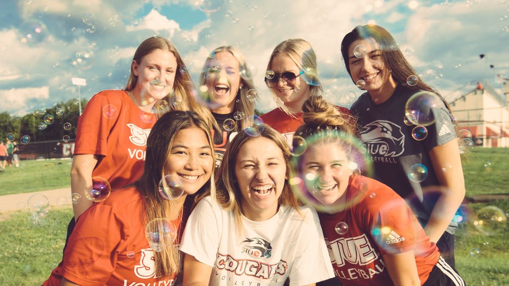 SIUEVolleyball's tweet photo. Dig Pink tonight at 6 p.m. and Saturday at 2 p.m. vs UT Martin! 

Join us in the stands, and stand up to cancer by giving to the @SideOutFndn to raise support of research to end stage IV breast cancer: https://t.co/uZLaGxKFnG https://t.co/w6ndrqfHjp