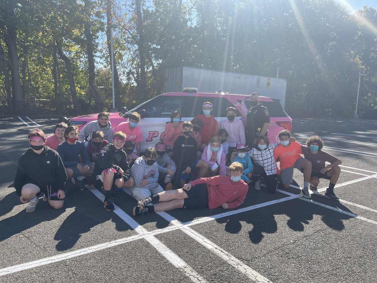 MrsCEastShore's tweet photo. Get Your Pink On - ESMS spreading the word on breast cancer awareness. Thanks Officer Loschiavo and MPD for the pink car! @donato_piselli @MooreESMSHealth #buildingcommunity #wecare #givingback #MPDrocks https://t.co/zLih014ogJ