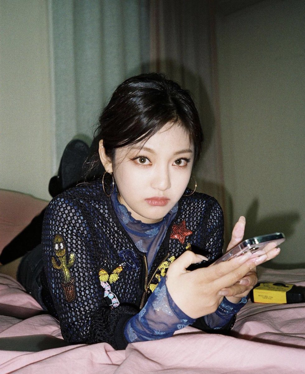 mornioo's tweet photo. 宁啊 生日快乐
陪你过的第一个生日 应该早点喜欢上你 但还好一切都不晚 你才19岁 我还可以喜欢你很多很多年 能见证你慢慢实现自己的梦想 今后见面的机会很多 演唱会fm…等着我 真的非常爱你🦋
#19ButterfliesForNingning 
#닝아_우리의_나비가_되어줘서_고마워
#柠檬的唯一宁宝
#NINGNING #宁宁 #닝닝 https://t.co/zksctraI2x