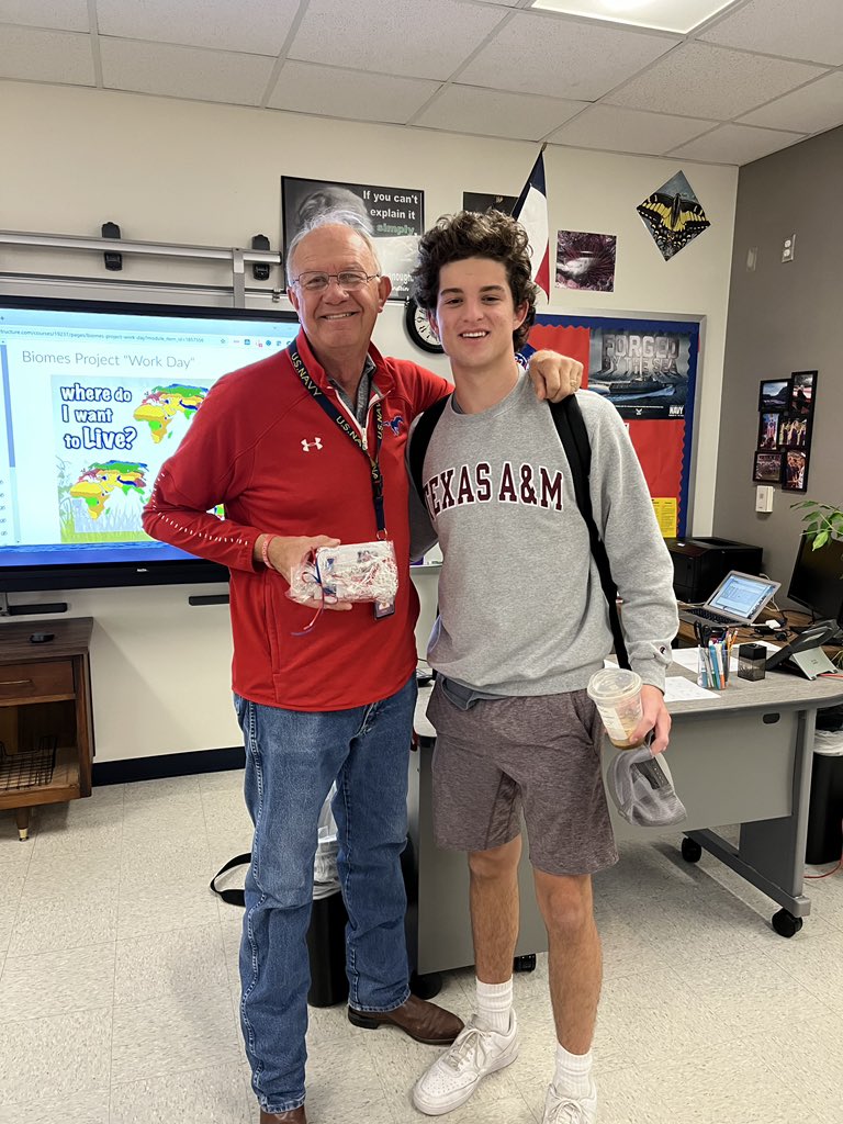 Qb1Walker's tweet photo. Teacher appreciation week with @ghsmustangsfootball ! Coach Jacobs is a great teacher and an even better man! Very thankful for our teachers! https://t.co/yodkanA9dw