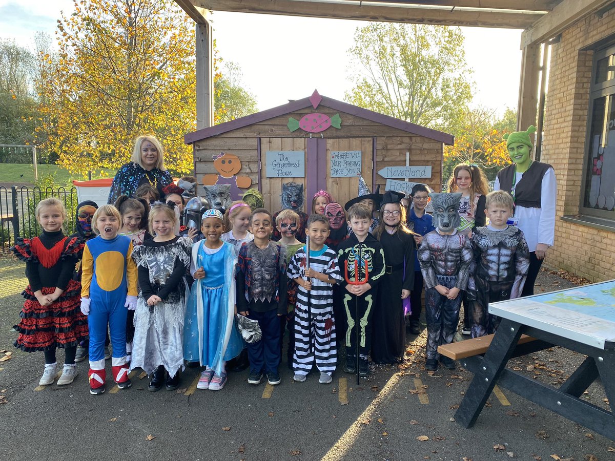 Our super Year 2s all dressed up and ready to spook! @KbaPrimary <a href="/MrAMoody/">Mr A Moody</a> <a href="/MissToward/">Miss Toward</a>