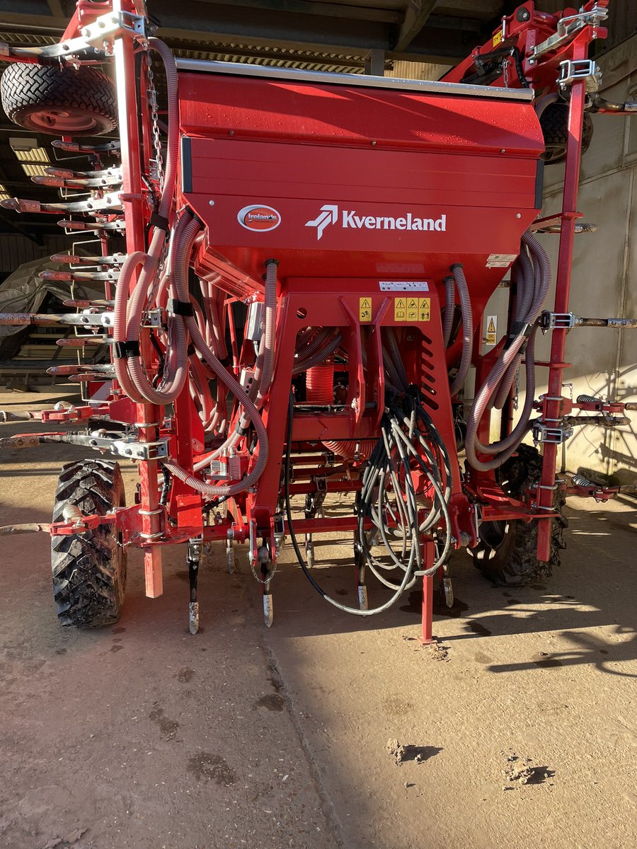 farmer meanzie tweet media