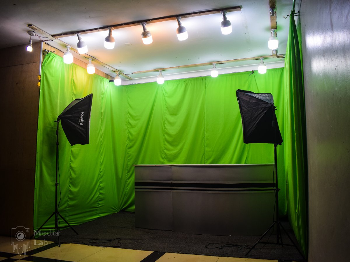 adamwalusimbi's tweet photo. My kabiriti ๐ฑ has been ringing off the hook. Mbu what about the video lovers? Mbu simanya tetubafudeeko ๐
Introducing the @MediaLabEntebbe Online TV studio. This is where the magic is gonna happen. Livestreams, news bulletins, the whole enchilada ๐ฅ๐ฅ
#MediaLabIsBack https://t.co/EbL0TACIfG