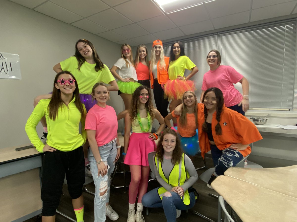 WHSKatsCheer's tweet photo. Homecoming week has been great 🖤💜🤍 https://t.co/MP41x18SyS