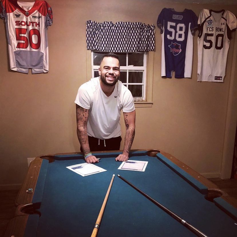 J50_ProTraining's tweet image. ‼️Professional Trainer‼️
-Worked out for the Cleveland Browns, was with the XFL, now signed with the @caudillospfcuu 🏈
-Want to get college offers? Come train with a PRO that will teach you NFL techniques that WORK in middle/high school💪🏽
-Train 45 kids in 4 cities
-HIT THE DM👀