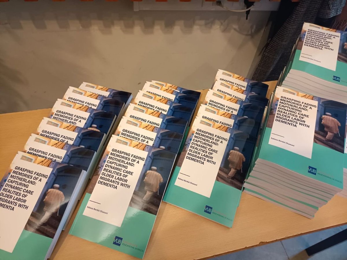 VUB_BAS's tweet photo. And we’re on a strike. One week before our colleague @SalouaBerdai also successfully defended her PhD: ‘Grasping fading memories of a motherland: capturing dynamic care realities of older labor migrants with dementia’. Congratulations Dr. Berdai! https://t.co/Y8VoZallQq