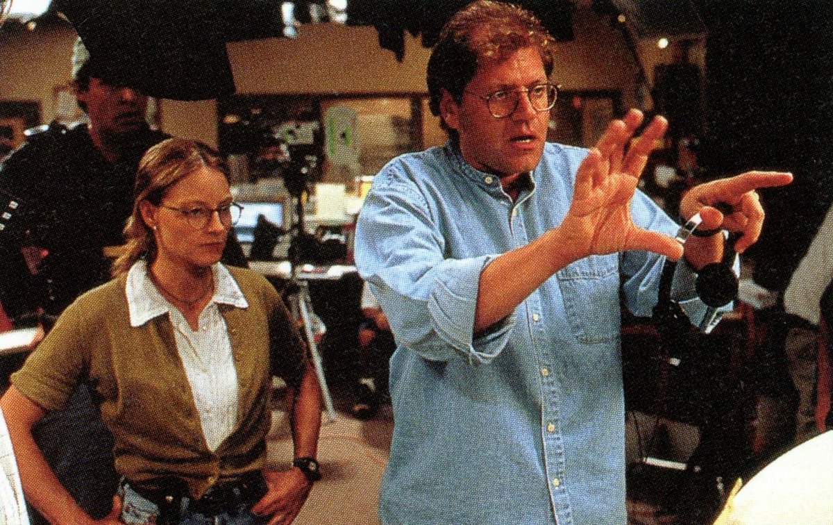 JODIESARCHIVE's tweet photo. behind the scenes of contact (1997) https://t.co/qZfne3ikZ1