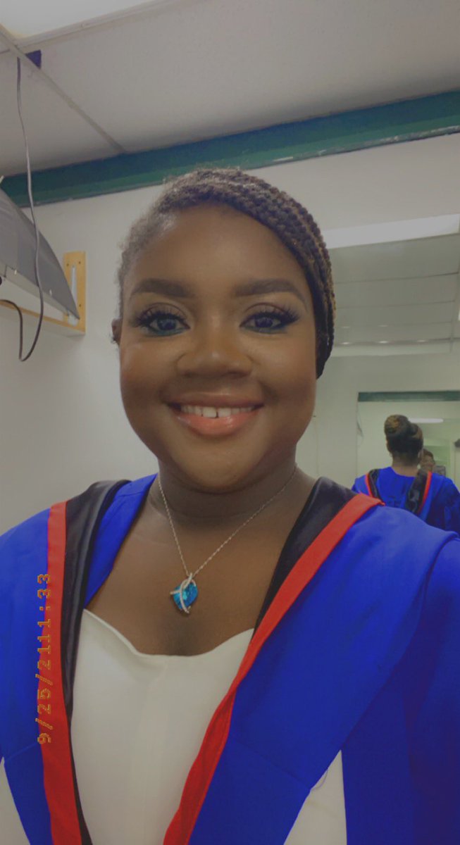ForeverAlways_n's tweet photo. But God 🙏🏾
LLB (Hons) #uwigrad2021 https://t.co/VdPOfIoBzv