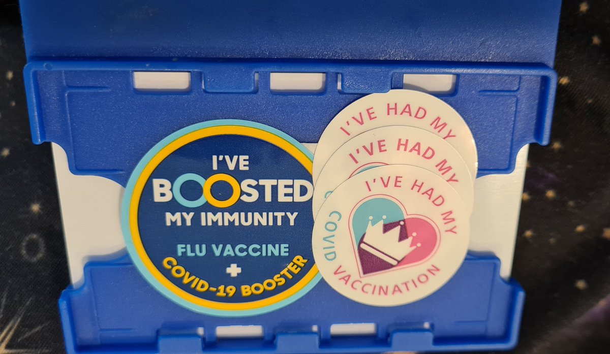 dlmarinopoulos's tweet photo. Thank you @NorthMidNHS for my booster shot. Fully stickered up! Pain free jab! #CovidVaccine #pfizerchief #3stared https://t.co/kv8d3RW5zH