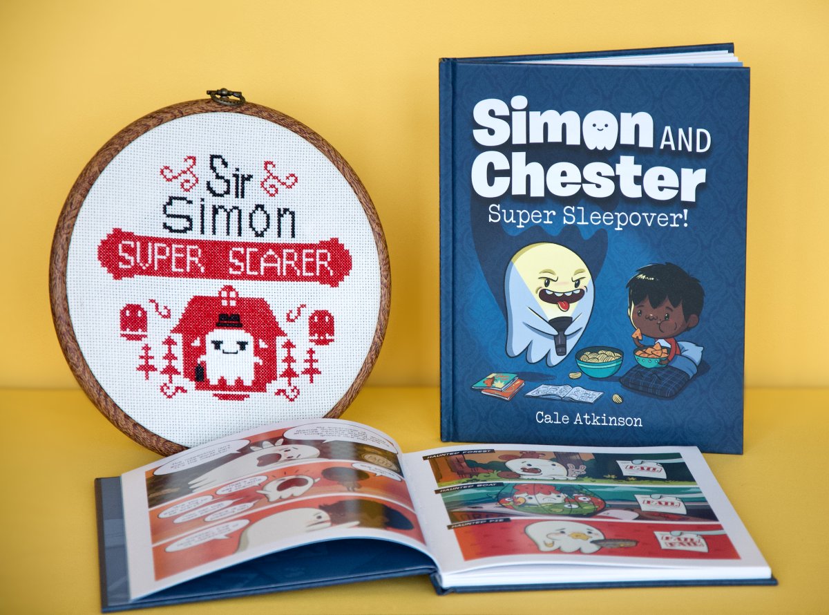 2dCale's tweet photo. 🎃Simon and Chester giveaway time! 🎃
I'm giving away two signed copies of my new book 'Super Sleepover'! 
Fav, RT, or comment to enter in your chance to win! 
Good luck and happy haunting! https://t.co/Cd276ptMz7