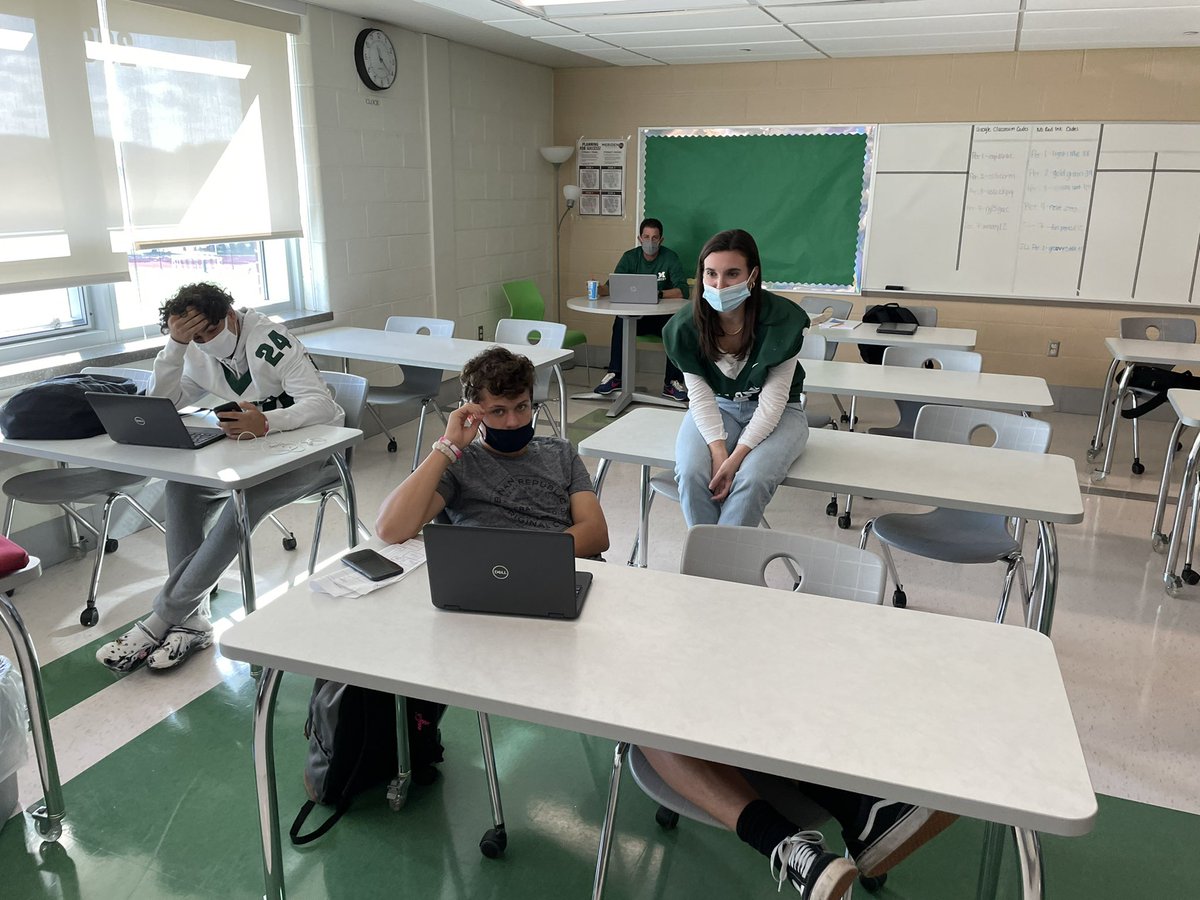 9th graders and their teachers working hard and crushing lunchbox.  <a href="/l_watson714/">Lindsay Watson</a> <a href="/MaloneySoccer/">Maloney Boys Soccer</a> @JFlynnMHS <a href="/straubmhs/">Mrs. Straub</a> <a href="/ctrisenetwork/">Connecticut RISE Network</a> <a href="/pvcivitello/">Peter Civitello</a> <a href="/GEARUPMeriden/">GEAR UP Meriden & MxCC</a> <a href="/MeridenK12/">Meriden K12</a>