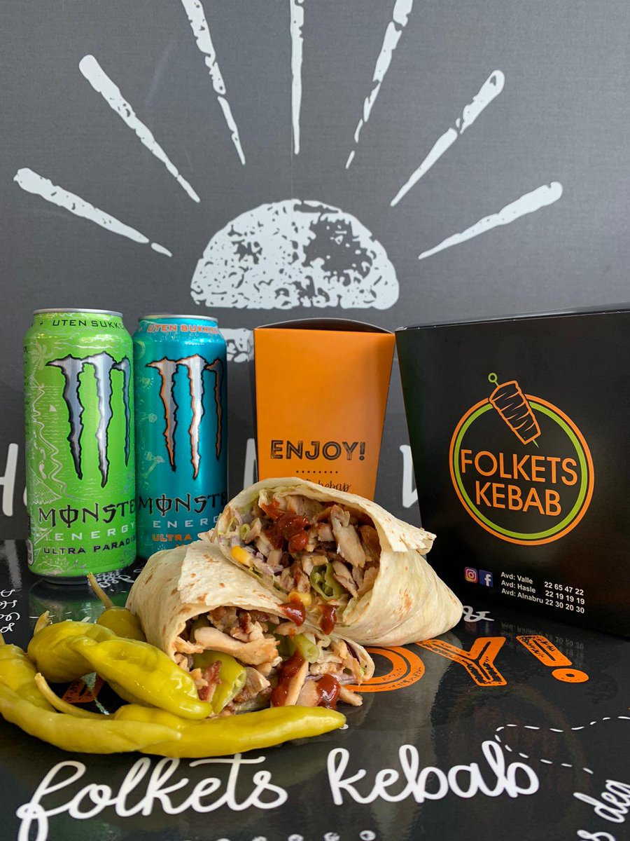 folketskebab's tweet photo. Vi feirer 18 år med Oslos mest populære SHAWARMA! 🌯 🎉 @CocaColaNorge https://t.co/Y8nO6xwu1X
